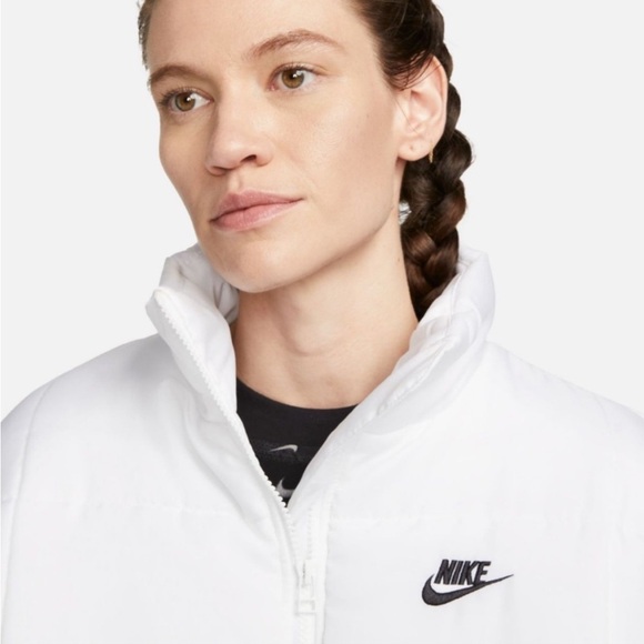 Nike Womens White/Black Sportswear Classic Puffer Vest | NEW/NWT!!❄️✔️ - Picture 4 of 10